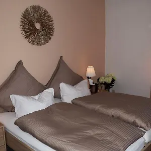 https://hotel-restaurant-kerzans.topcolognehotels.com